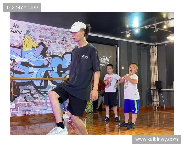 深圳街舞队心理素质探讨:如何在竞争中保持自信与团队协作 深圳街舞队心理素质探讨:如何在竞争中保持自信与团队协作